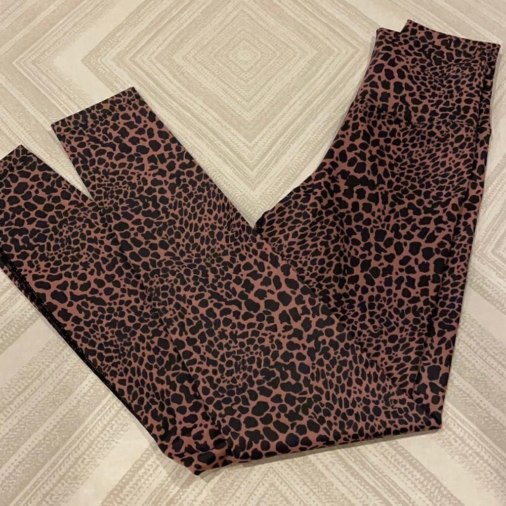 Beach Riot Light Brown and Black Leopard High Waist Leggings
